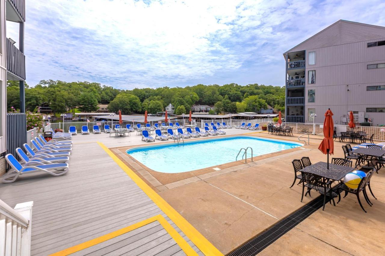 B Lakefront! Remodeled, Boat Slip, Patio Views, Pool, Boat Ramp, Wifi Osage Beach Eksteriør billede