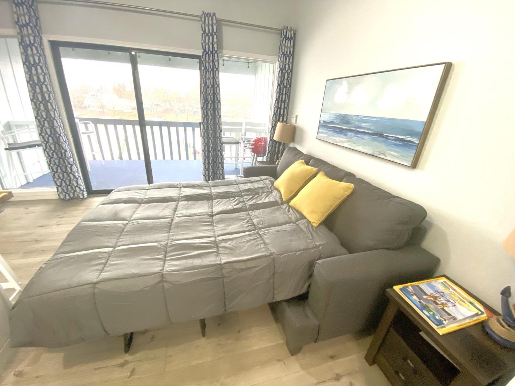 B Lakefront! Remodeled, Boat Slip, Patio Views, Pool, Boat Ramp, Wifi Osage Beach Eksteriør billede