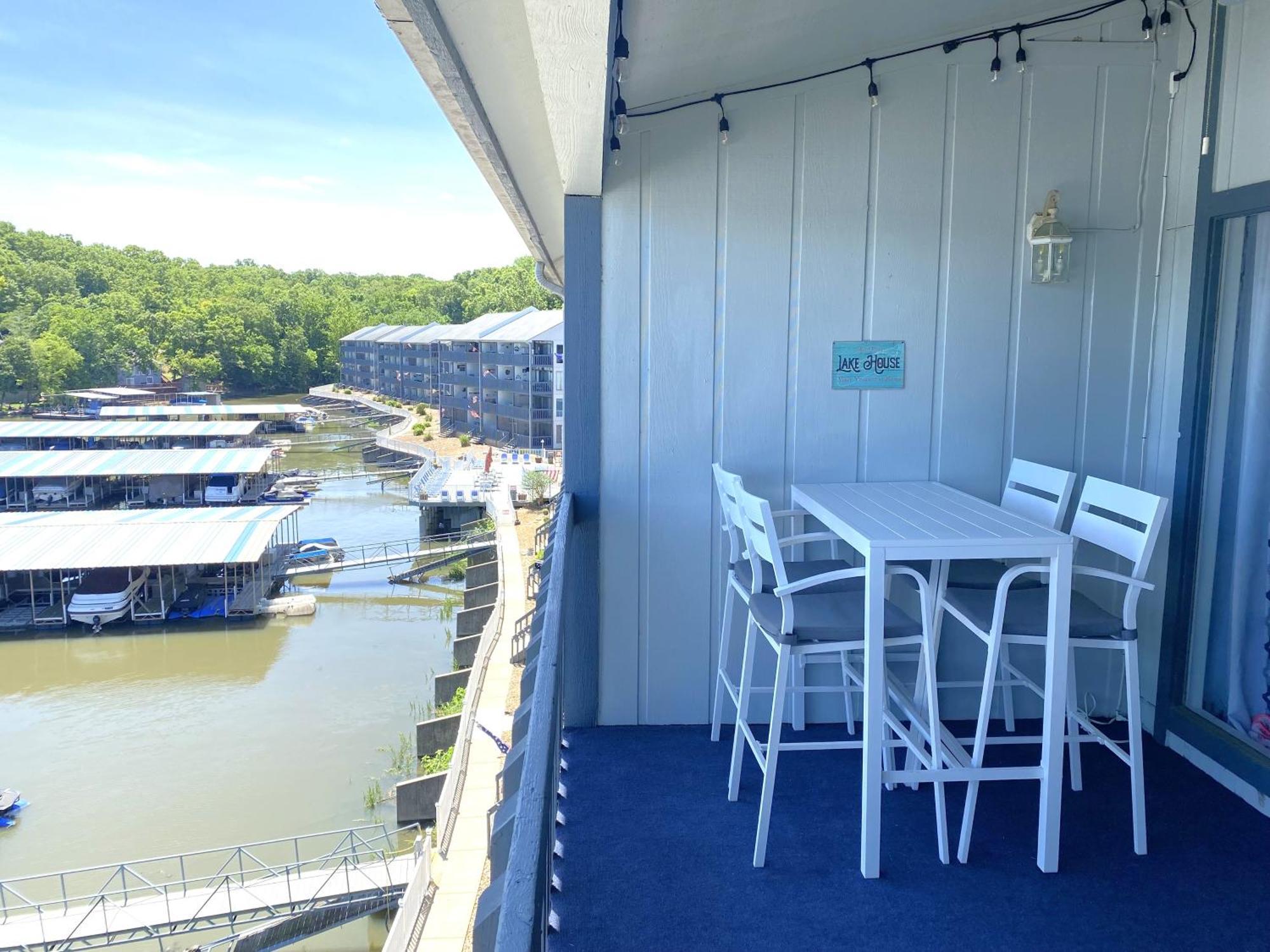 B Lakefront! Remodeled, Boat Slip, Patio Views, Pool, Boat Ramp, Wifi Osage Beach Eksteriør billede